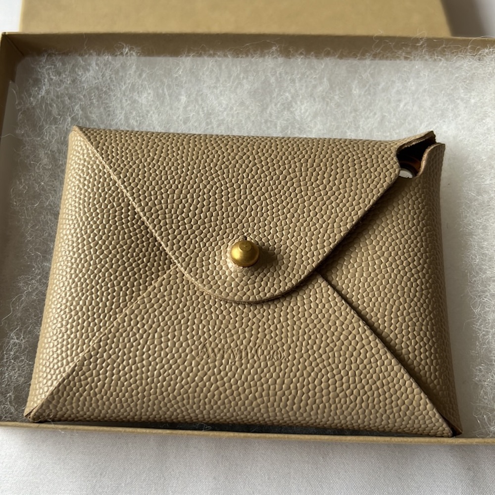 Avryn Co. Keychain wallet